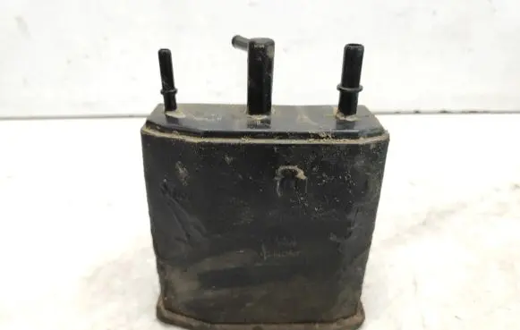 Suzuki Swift III Active carbon filter fuel vapour canister 