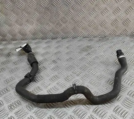 BMW 8 G14 Engine coolant pipe/hose 8678508