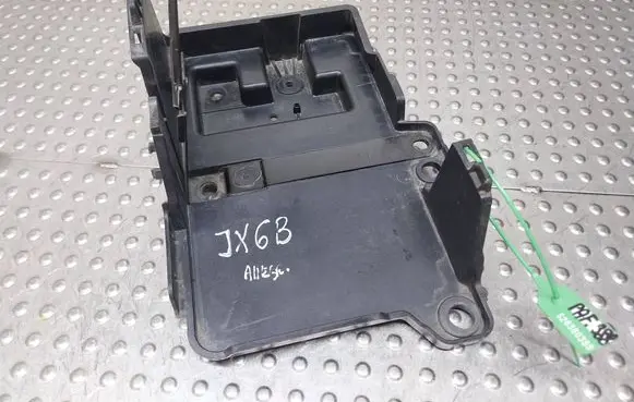 Ford Focus Battery box tray S26380388 JX6B10723AA