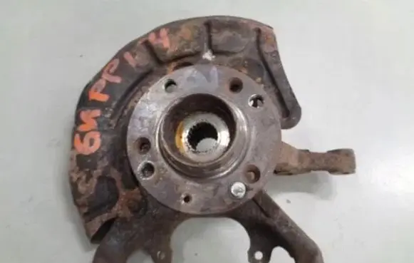 Volkswagen Polo III 6N 6N2 6NF Rear wheel hub