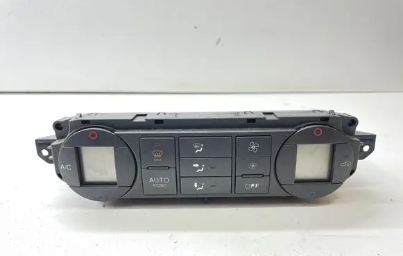 Ford C-MAX I Climate control unit 3M5T18C612AK WNSA23640