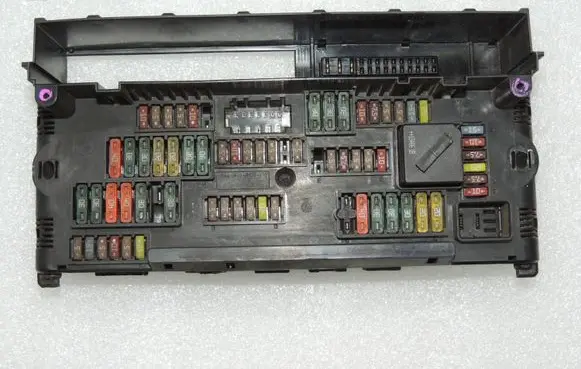 BMW 5 F10 F11 Fuse module 61149252815