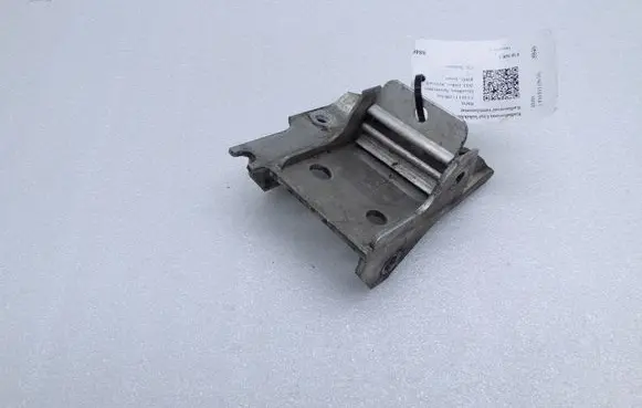 BMW 5 F10 F11 Radiator mount bracket 7186514 7207152