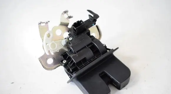 Lexus RX 450H Tailgate/trunk/boot lock/catch/latch 4H0827505A
