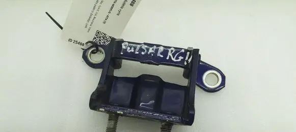 Nissan Pulsar Tailgate/trunk/boot hinge A047027