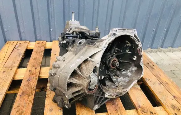 Ford Mondeo Mk III Manual 5 speed gearbox 4M5R7F096YA
