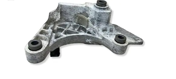 Jaguar I-Pace Engine mounting bracket J9D33D101AE