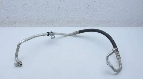 Opel Vivaro Air conditioning (A/C) pipe/hose 9838822980