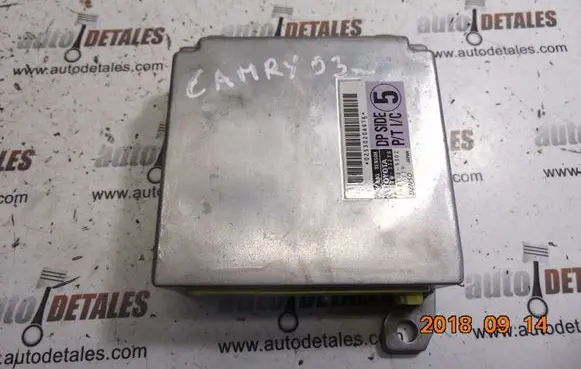 Toyota Camry Airbag control unit/module 8917033270