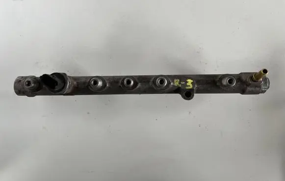 Renault Laguna II Fuel main line pipe 8200715519 0445214116
