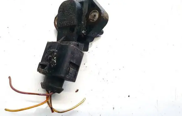 Volkswagen PASSAT B5.5 Air pressure sensor 059906051 0281002326