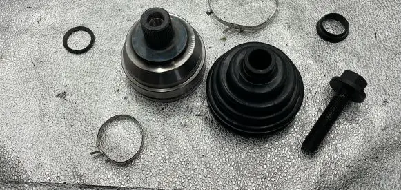Volkswagen Transporter - Caravelle T4 Driveshaft outer CV joint KVW124 701407321D 701498099B