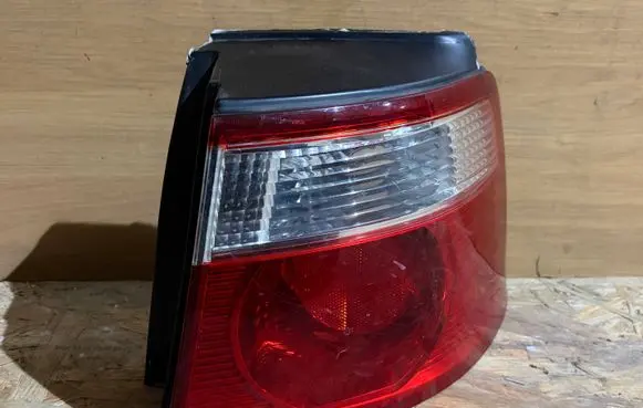 KIA Carens I Rear/tail lights 0K2FB51140