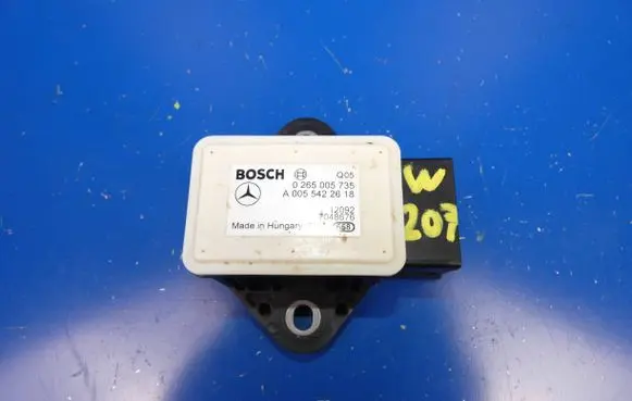 Mercedes-Benz E A207 ESP acceleration yaw rate sensor 0265005735 7048676