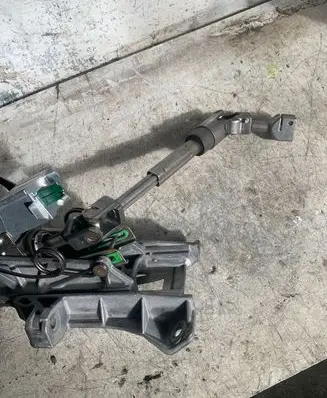 Ford Kuga I Steering column universal joint