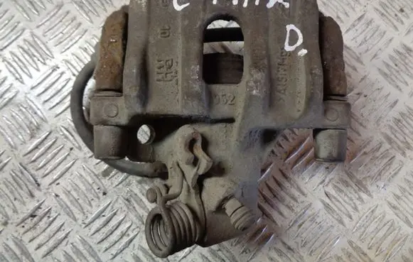 Ford Grand C-MAX Rear brake caliper