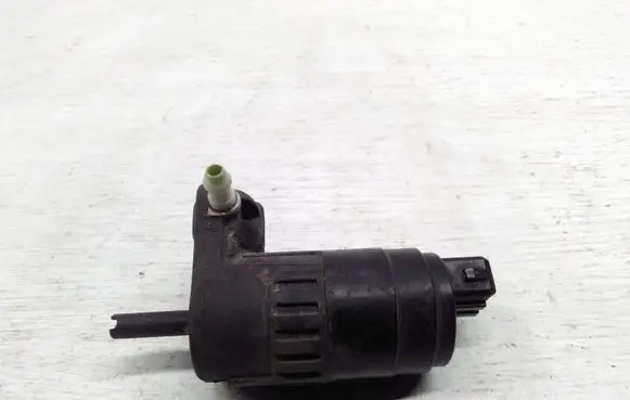Fiat Croma Windscreen/windshield washer pump 71740942