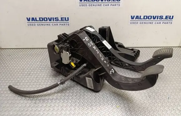 Citroen Jumper Pedal assembly 25863700 0138492208 0016728516