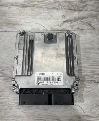 BMW 5 F10 F11 Engine control unit/module 8511907 030007269 0281017325