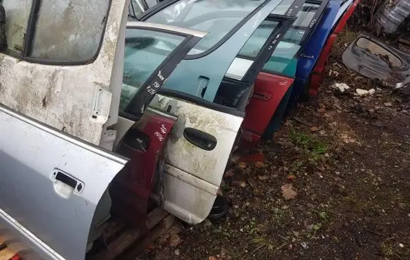 Citroen Xsara Picasso Front door SIDABRINES