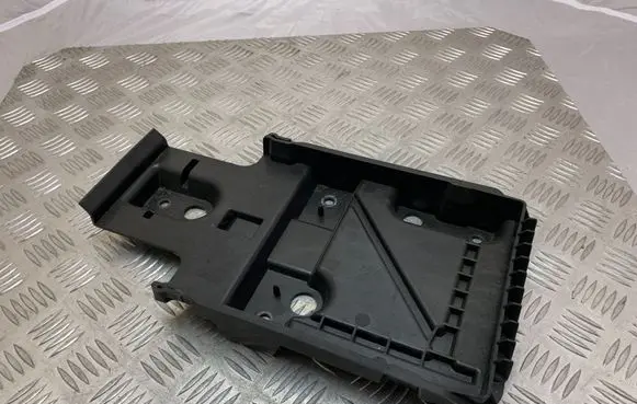 Volvo XC90 Battery tray 31479351