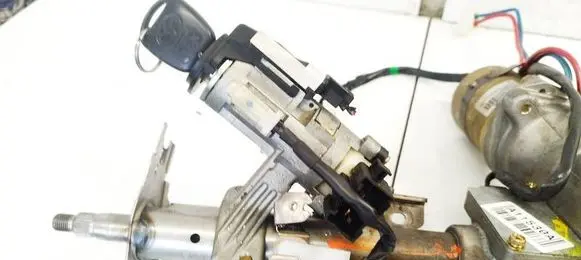 Toyota Corolla E120 E130 Ignition lock