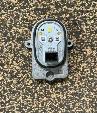 Volkswagen Tiguan LED ballast control module 1420000844
