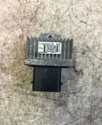 Renault Master III Glow plug pre-heat relay 110678071R