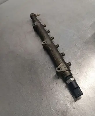 Volvo S70 V70 V70 XC Fuel main line pipe 8658252