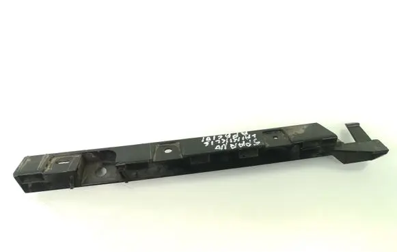 BMW 1 E81 E87 Fender mounting bracket 7118160 51777118160
