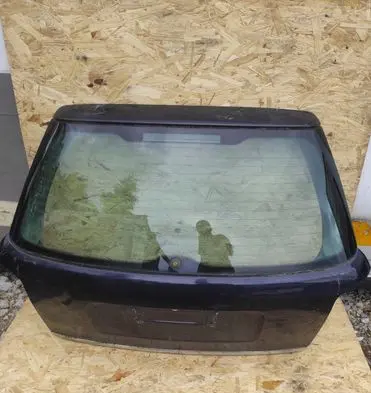 Audi A4 S4 B5 8D Tailgate/trunk/boot lid