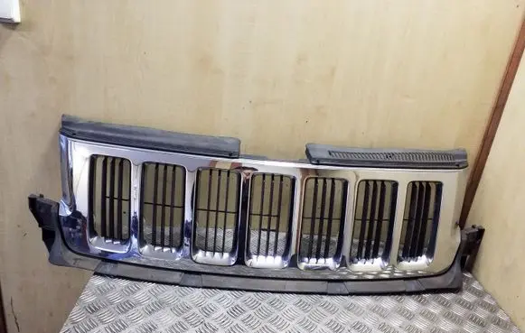 Jeep Grand Cherokee Front bumper upper radiator grill 55079377AC