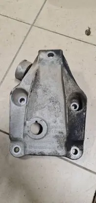 BMW 5 F10 F11 Engine mounting bracket 6777623