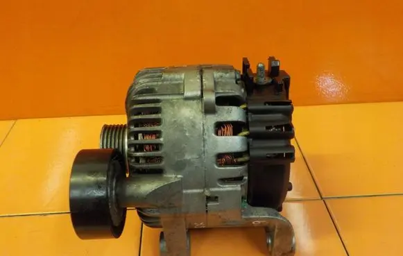 BMW X5 E53 Generator/alternator LRA03023 6MB38