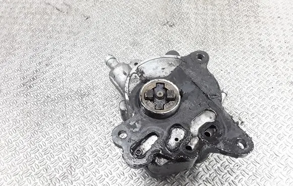 Audi A4 S4 B7 8E 8H Vacuum pump 03G145209