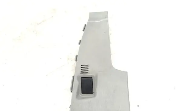 Dashboard lower bottom trim panel