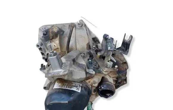 Nissan Micra Manual 5 speed gearbox JH3195
