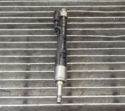 BMW Z4 E89 Fuel injector 75978700261500109