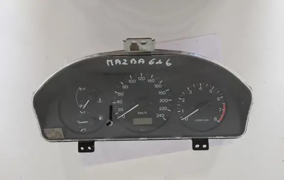 Mazda 626 Speedometer (instrument cluster) FDGE6VD