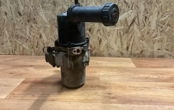 Peugeot 307 Power steering pump 9646985180