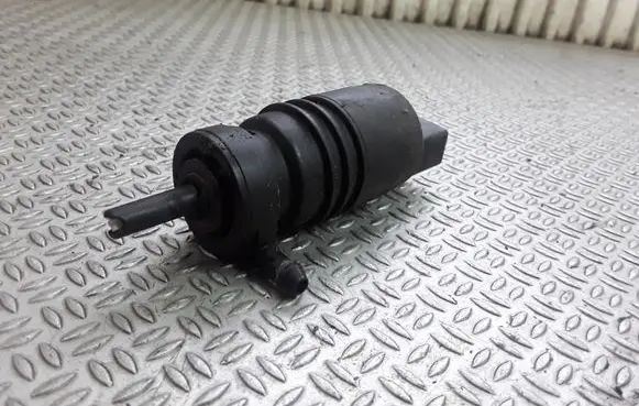 Mercedes-Benz ML W163 Windscreen/windshield washer pump