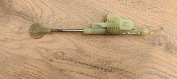 Volvo V70 Clutch pedal sensor 9472979