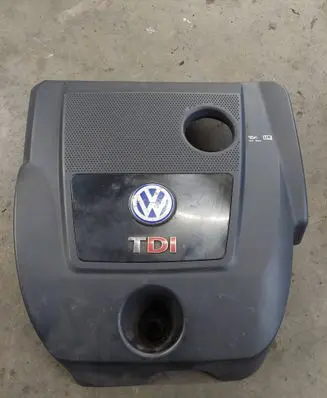 Volkswagen Golf IV Engine cover (trim) 038103925AJ 054597A 01331612