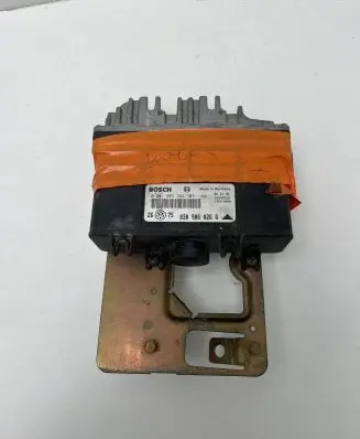 Volkswagen Golf IV Engine control unit/module 030906026R 26SA3229 0261203302