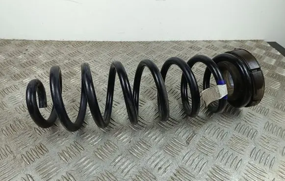 Jeep Grand Cherokee WL Rear coil spring