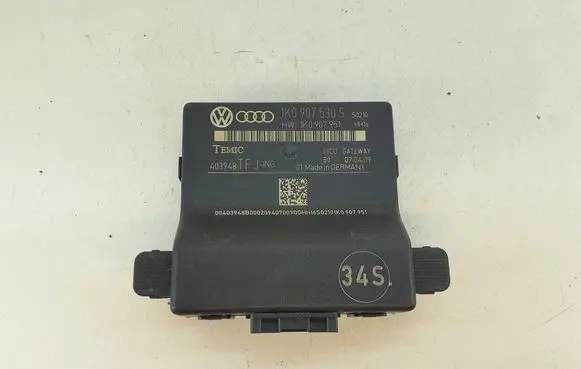 Skoda Superb B6 (3T) Gateway control module 1K0907530S 1K0907951