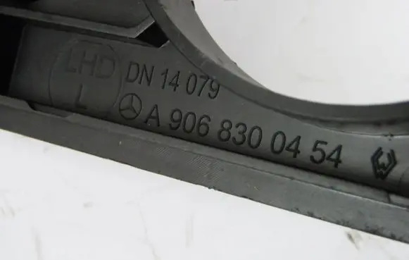 Volkswagen Crafter Dash center air vent grill A9068300454