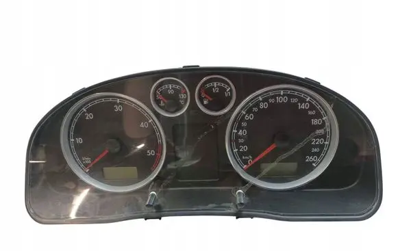 Volkswagen PASSAT B5.5 Speedometer (instrument cluster) 3B0920847E