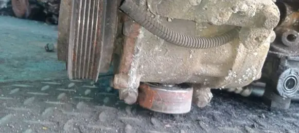 Renault Espace III Air conditioning (A/C) compressor (pump)