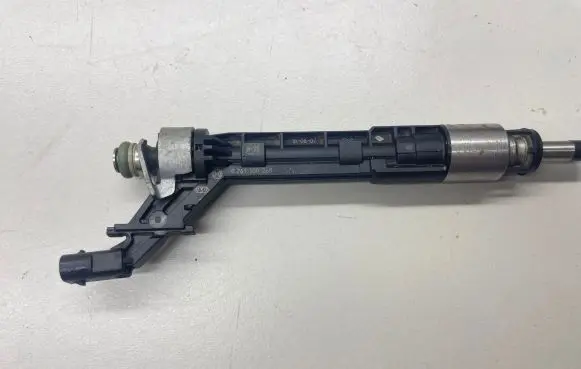 Porsche Cayenne (9PA) Fuel injector 06M906036k 06M906A01